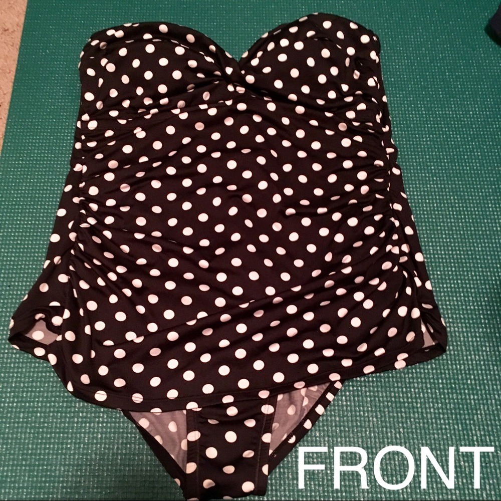 Strapless polka dot swim suit